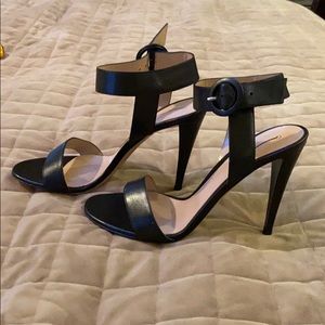 Gianvito Rossi black sandal size 40 1/2